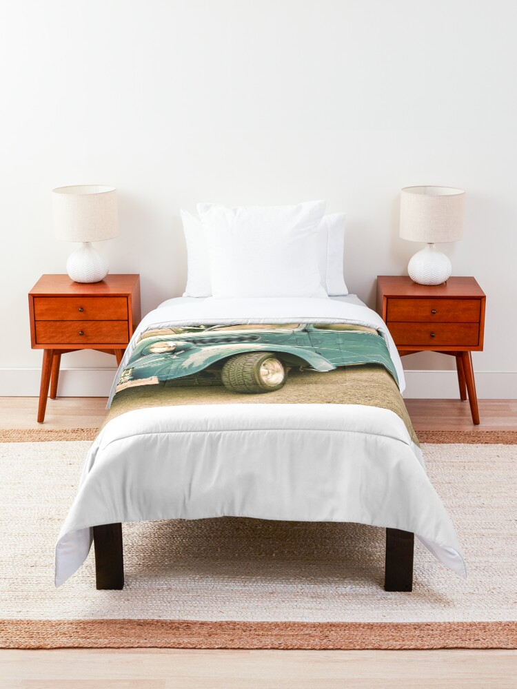 Alternate view of Vintage classic blue car in Cotsworld Comforter