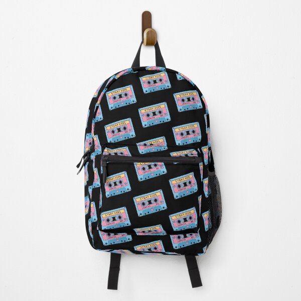 Vista previa del artículo con la obra «STRAY KIDS Linda cinta de casete retro pastel azul rosa», diseñado y vendido por SugarSaint.