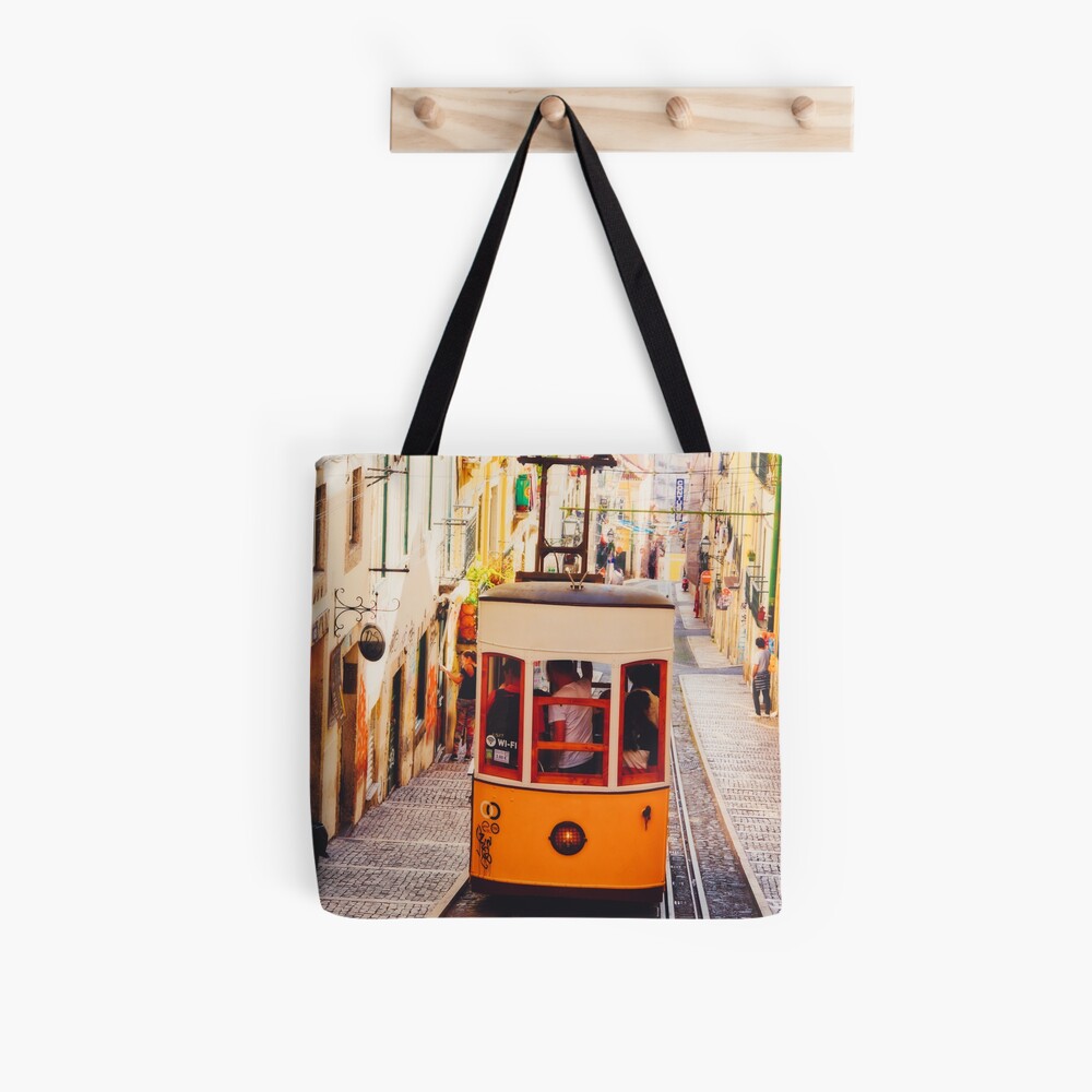 Aperçu de l'œuvre Tote bag doublé créée et vendue par 2G2P.
