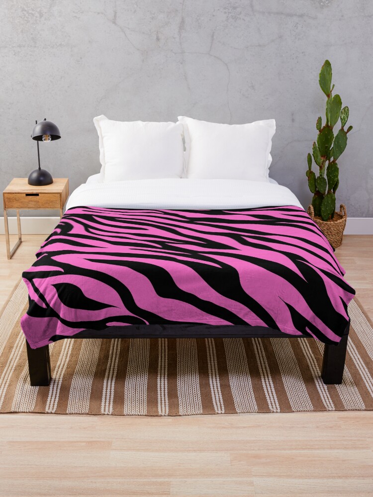 Pink discount tiger blanket