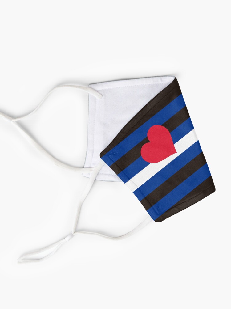 Vista alternativa de Mascarilla Gay Cuero Bandera Corazón