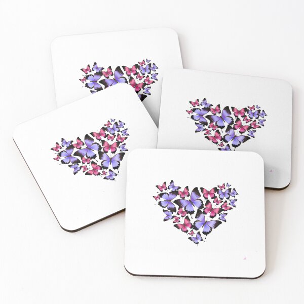 Aperçu de l'œuvre The Love Heart butterfly créée et vendue par shirtmate.