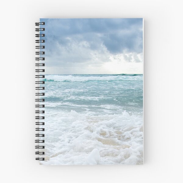 Aperçu de l'œuvre Vagues blanches de l'océan créée et vendue par Magdy Store.