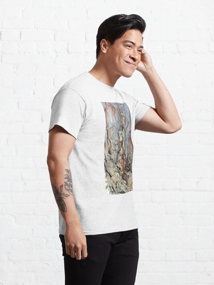 Alternate view of log up close 4 Classic T-Shirt