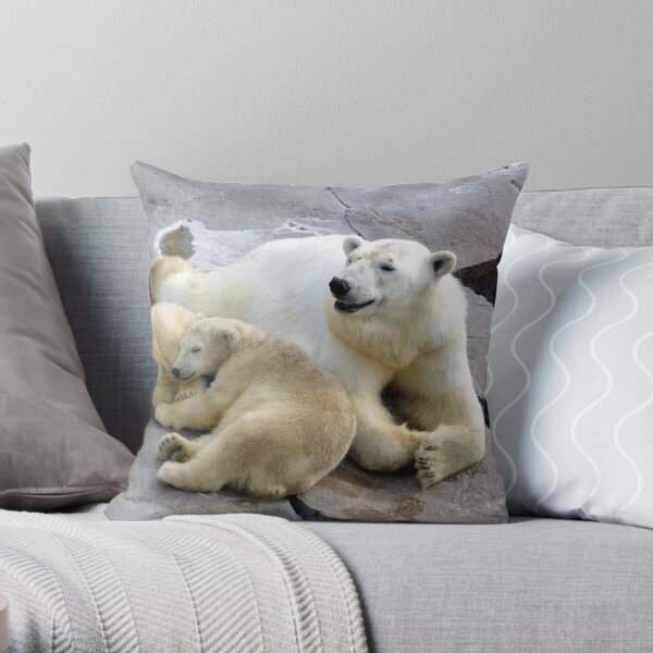 Happy nappy polar bear family Throw Pillow