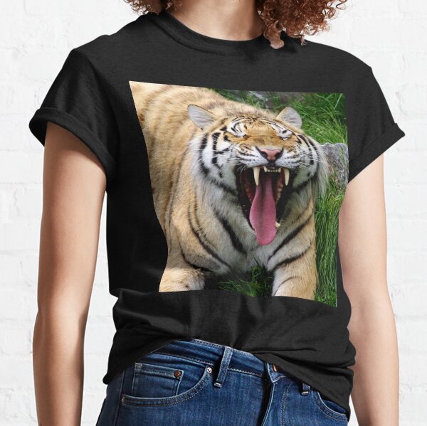 yawning tiger 1 Classic T-Shirt