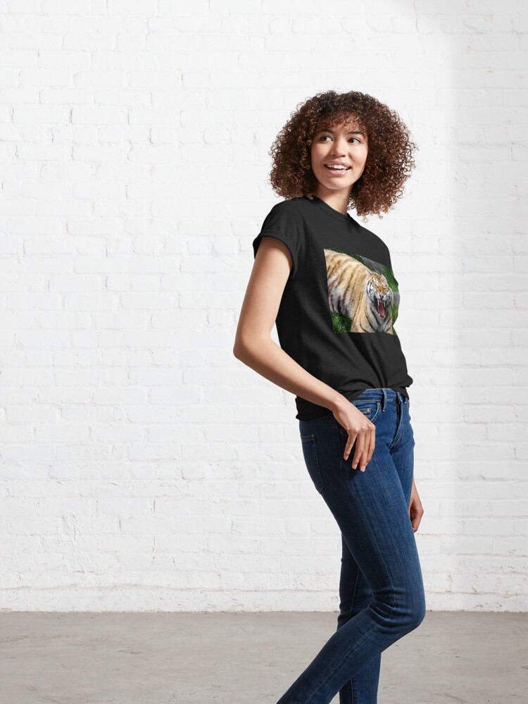 Alternate view of Yawning tiger 2 Classic T-Shirt