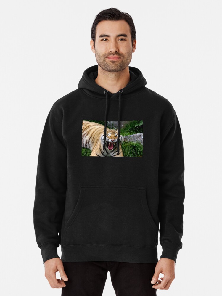Alternate view of Yawning tiger 2 Pullover Hoodie