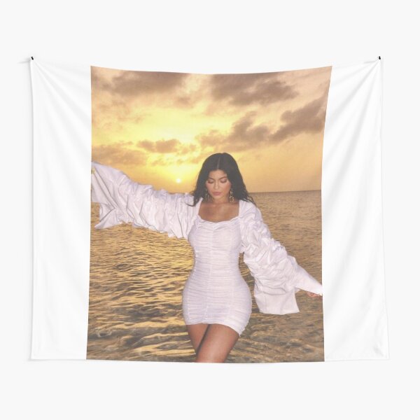 Aperçu de l'œuvre KYLIE JENNER créée et vendue par h-baileyy.