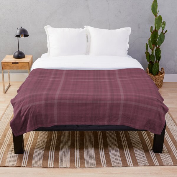 Artikelvorschau, Plaidmuster mit Maulbeer- und Pflaumentönen entworfen und verkauft von Pattern-ify.