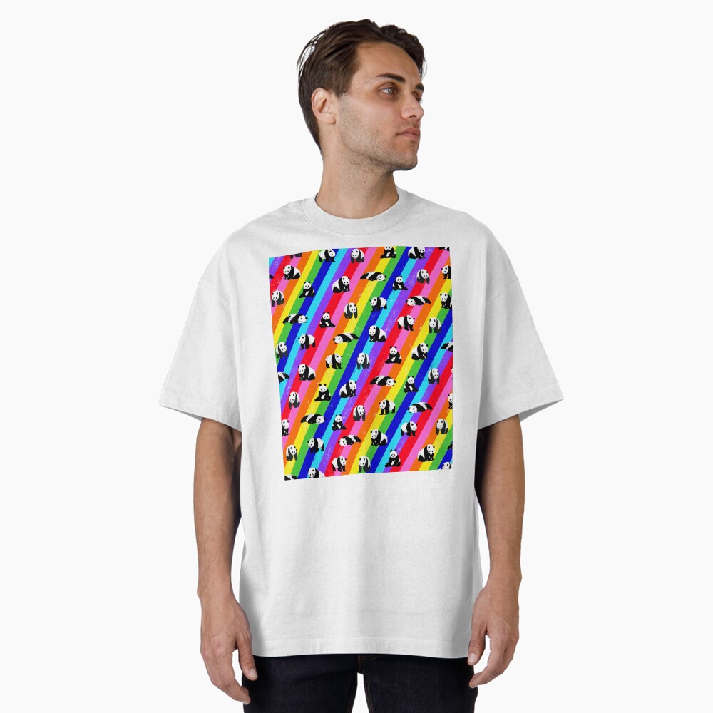 Vista previa del artículo con la obra «Camiseta oversize», diseñado y vendido por OneThreeSix.