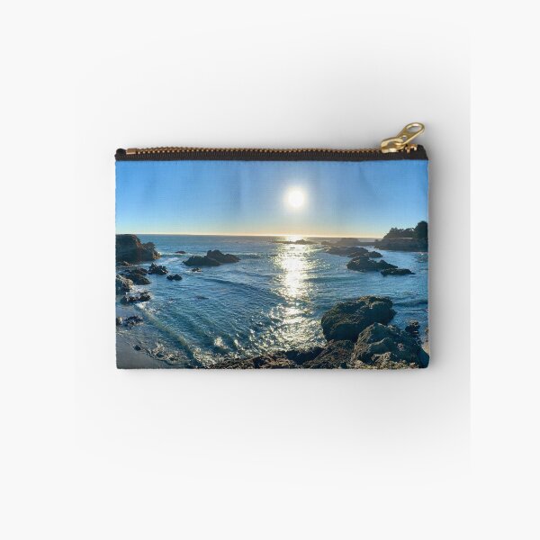 Artikelvorschau, Blue Pacific Ocean Seashore Sonnenlicht Natural Art entworfen und verkauft von Punchzip.