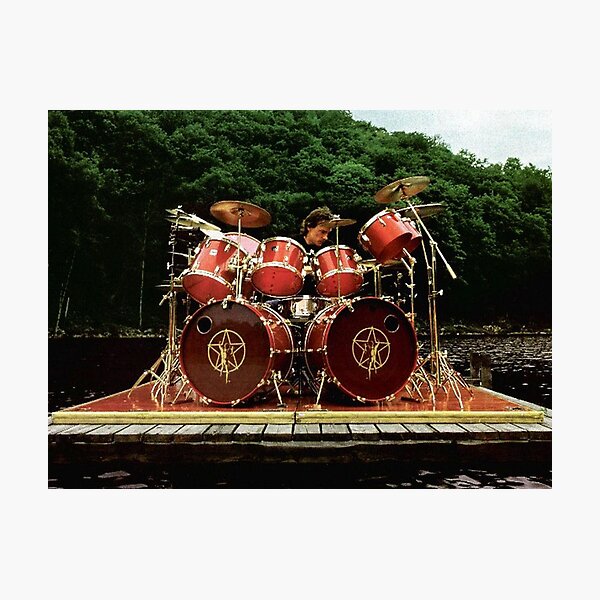 red set in river peart Photographic Print