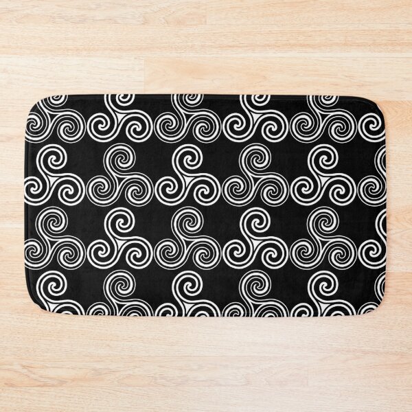 Item preview, triskele designed and sold by atelier-vladi.