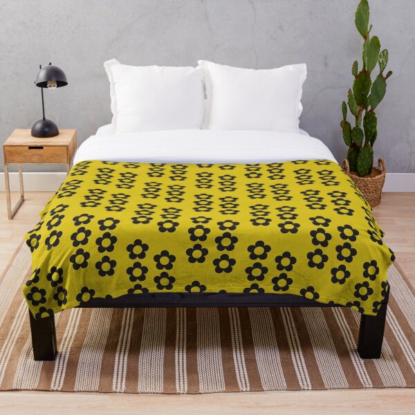 Aperçu de l'œuvre Bavoir Motif Fleur Noir créée et vendue par renderhome.
