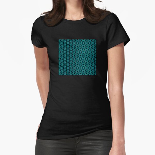 Fitted T-Shirt
