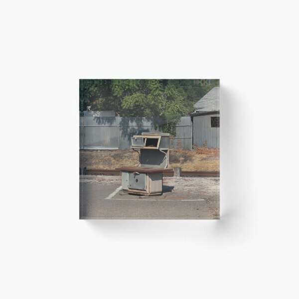 Item preview, an old timey oven designed and sold by clepy.