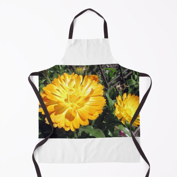 Artikelvorschau, Yellow flowers entworfen und verkauft von JohnKarmouche.