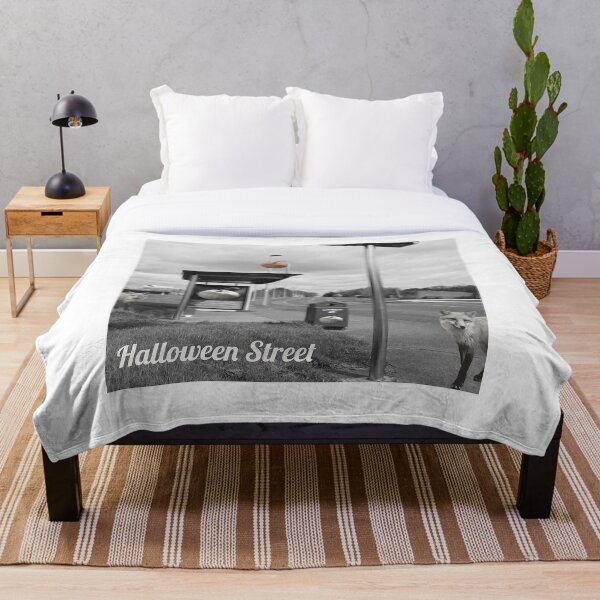 Artikelvorschau, Halloween Street entworfen und verkauft von ExploreTheBasic.