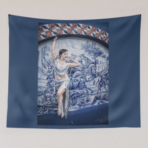 Aperçu de l'œuvre Dancing Delft Blue créée et vendue par Elsterart.