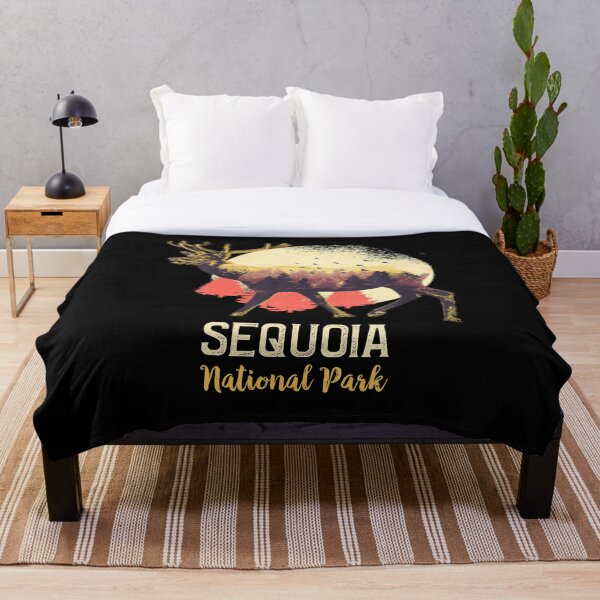 Artikelvorschau, Sequoia Nationalpark T-Shirt Vintage Deer Geschenk entworfen und verkauft von RosaMapes.