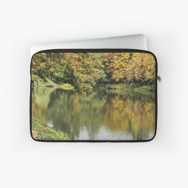 Artikelvorschau, Fluss in einem Park entworfen und verkauft von Magic-Designs.