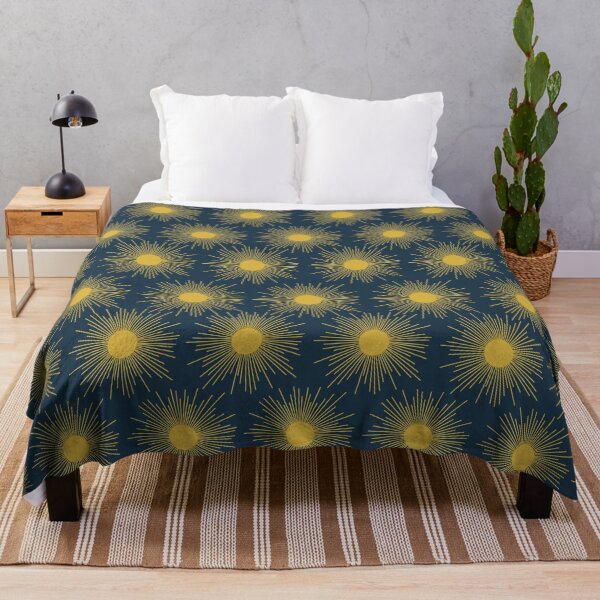Vista previa del artículo con la obra «Sunburst Mid-Century Modern Sun Pattern en mostaza claro y azul marino», diseñado y vendido por kierkegaard.