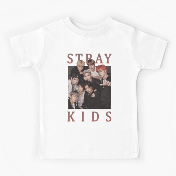 STRAY KIDS Vintage Retro Band Style 90s  Kids T-Shirt