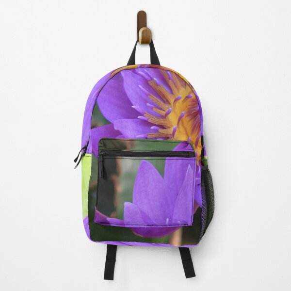 Artikelvorschau, Lilac Water Lily entworfen und verkauft von Rosdenphoto.