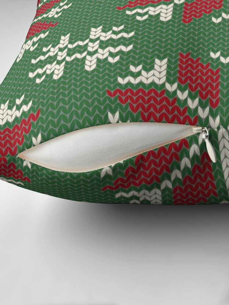 Aperçu 2 sur 4. Coussin avec l'œuvre Jacquard de Noël tricoté créée et vendue par olgart.