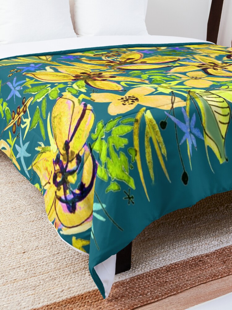 Alternate view of Hawaii Sings Yellow with Flowers Comforter