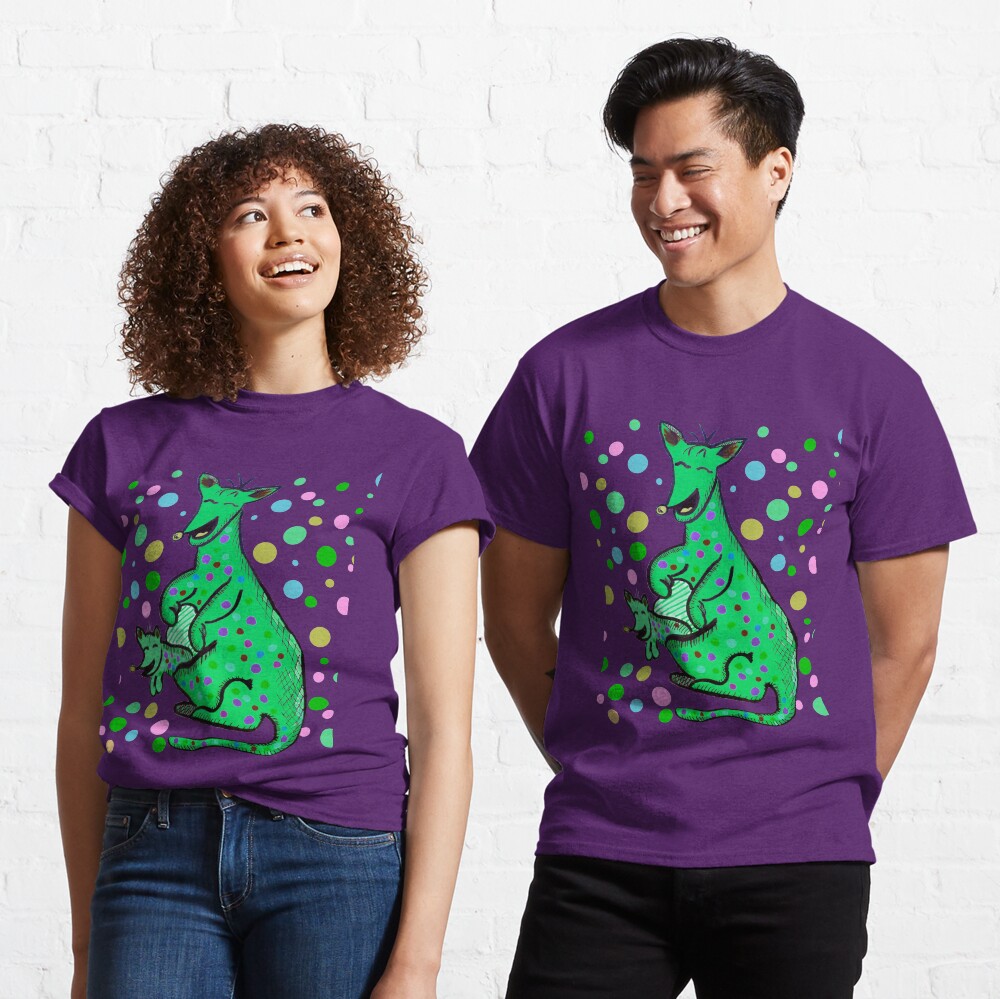 Kangaroo with Baby Laughing Green Classic T-Shirt