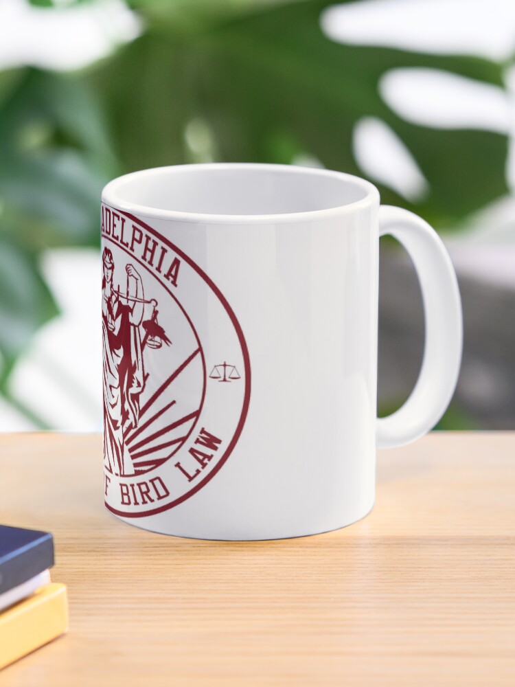 Imagen 1 de 6, Taza de café con la obra Facultad de Derecho de las Aves de Filadelfia, diseñada y vendida por OLMontana.