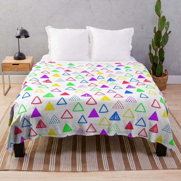 Item preview, triangle pattern designed and sold by zsooofija.