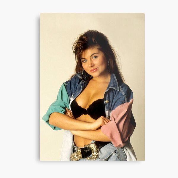 tiffani amber thiessen shirt