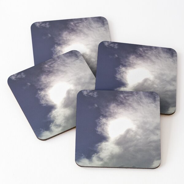 Artikelvorschau, CLOUDY SUN IM HIMMEL entworfen und verkauft von Dat Thang Production.