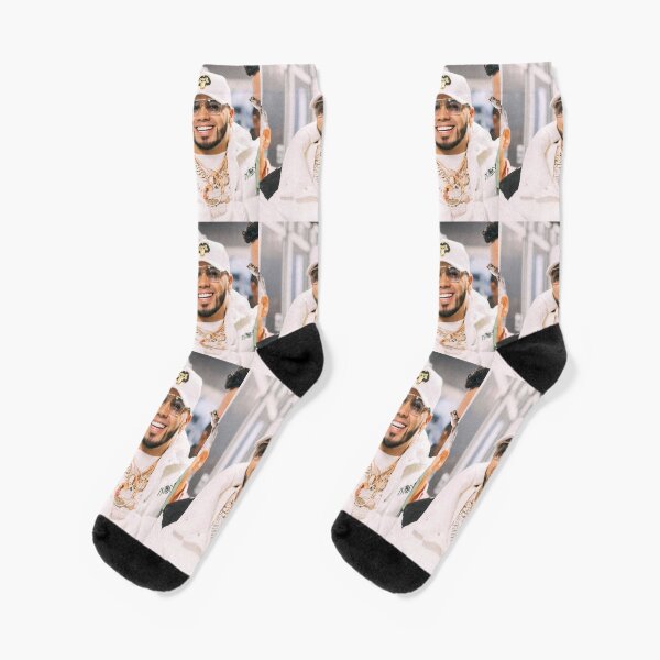 Fan art y equipo de Anuel AA Calcetines
