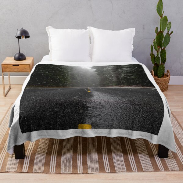 Aperçu de l'œuvre Raining Road créée et vendue par BeastModeLooK.