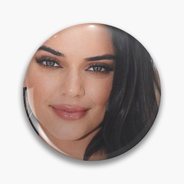 Artikelvorschau, Kendall Jenner entworfen und verkauft von amandaoperes.
