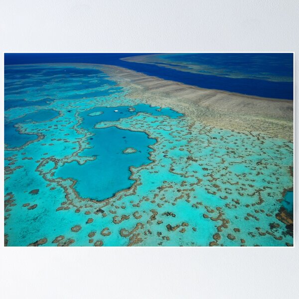 Artikel-Vorschau von Great Barrier Reef, Heart Island, türkisblaues Wasser, designt und verkauft von AltitudeD3signs.