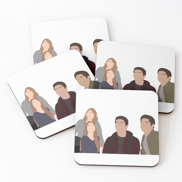 Artikelvorschau, Teen Wolf: Scott, Stiles, Lydia und Malia Jahrbuch Bild entworfen und verkauft von StilinskiHeda.