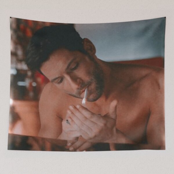 Artikelvorschau, Luzifer - Tom Ellis entworfen und verkauft von FrancescaNasta.