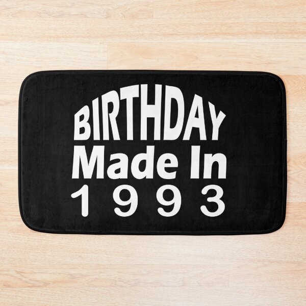 Aperçu de l'œuvre Chemise Anniversaire Made In 1993 née vintage Anniversaire née 1993 créée et vendue par BoxHM.