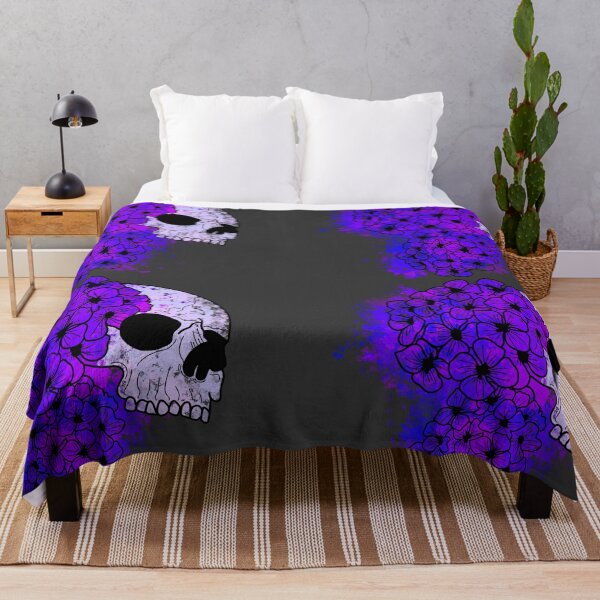 Item preview, Calavera y hortensias moradas designed and sold by BV-creas.