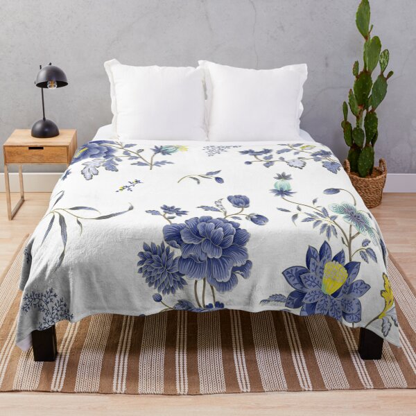 Aperçu de l'œuvre Motif floral Dainty Cottagecore - Bleu / Violet créée et vendue par justkidding-co.