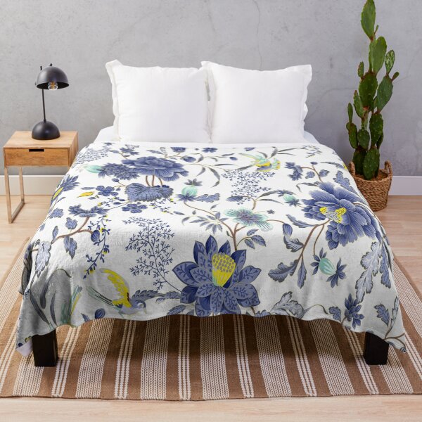 Aperçu de l'œuvre Dainty Cottagecore Packed Floral Pattern - bleu / violet créée et vendue par justkidding-co.
