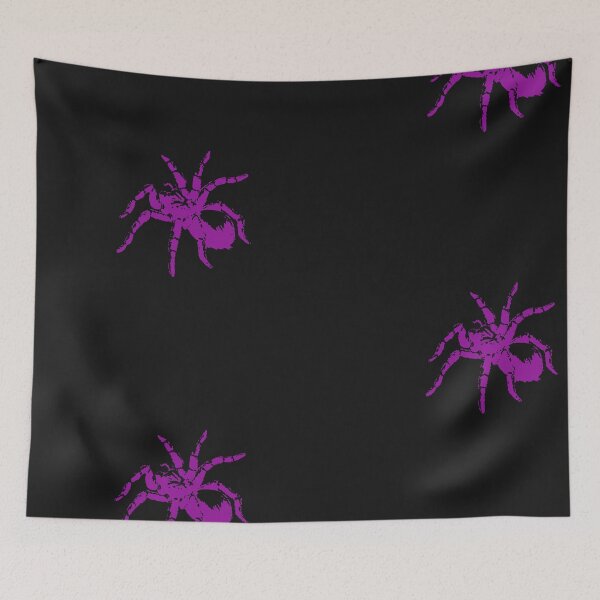 Artikelvorschau, Rosa Tarantula Spider Halloween Shirt entworfen und verkauft von Pop-O-Matic.