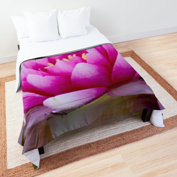 Fresh Water Lily Comforter
