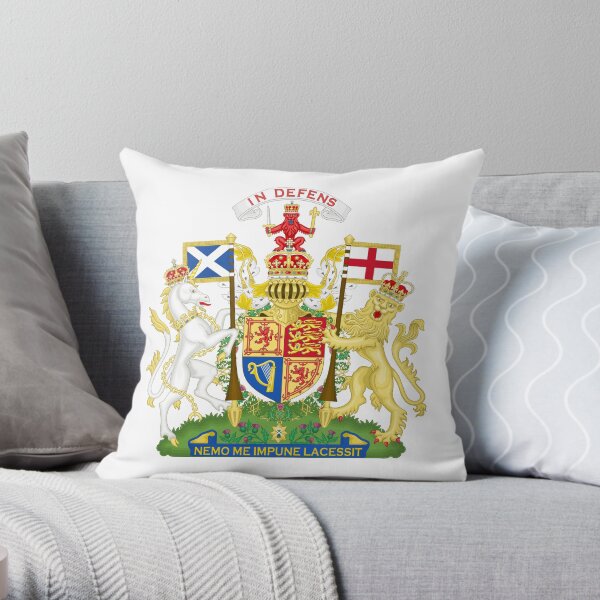 Royal Coat of Arms of United Kingdom (Scotland) Throw Pillow
