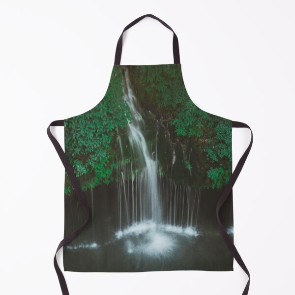 Aperçu de l'œuvre Waterfall créée et vendue par ShananElizabeth.